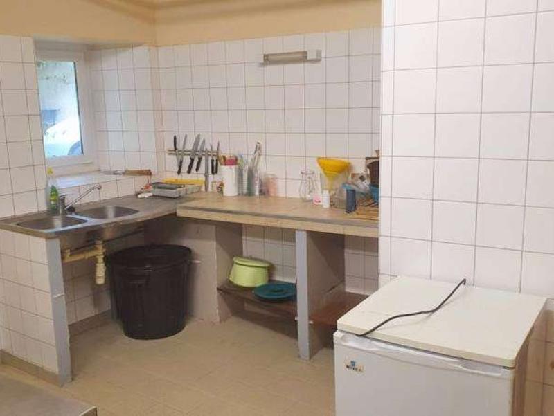 Maison - 420 m² - 10 pièces