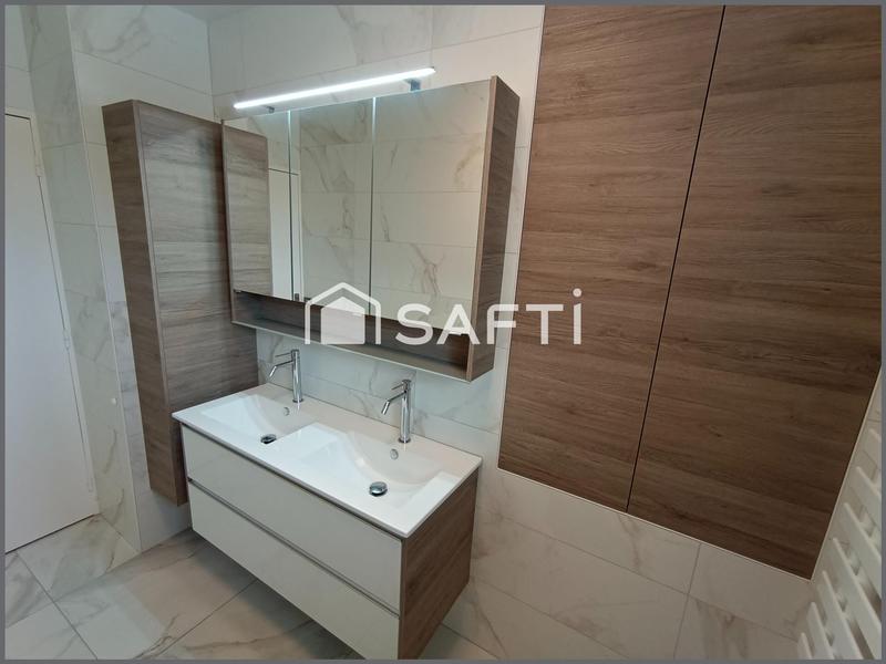 Maison - 174 m² - 8 pièces