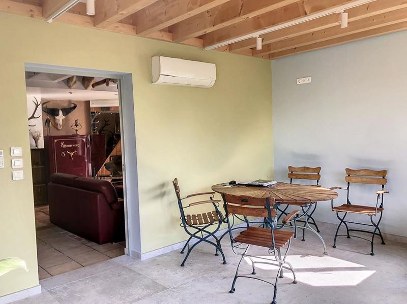 Maison - 280 m² - 11 pièces