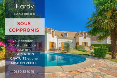 Maison - 210 m² - 9 pièces