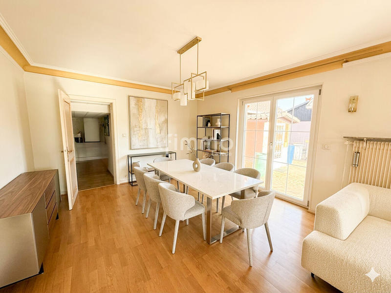 Maison - 141 m² - 5 pièces