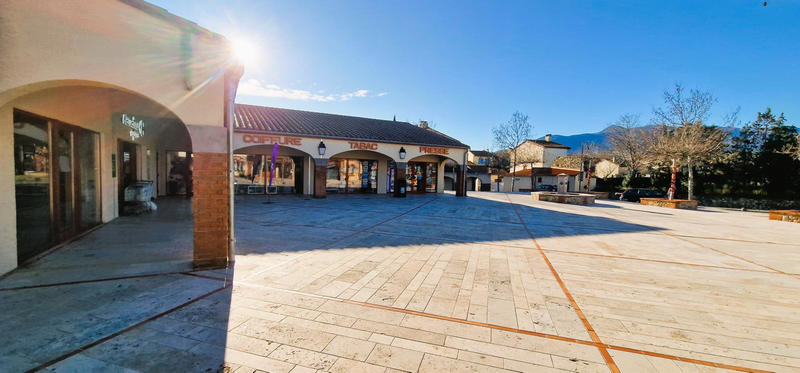 Fonds de commerce - Magasins - 80 m²