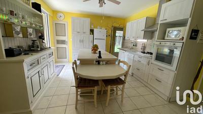 Maison - 163 m² - 9 pièces