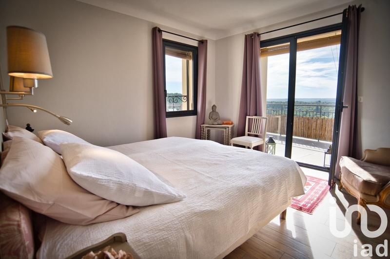 Maison - 184 m² - 7 pièces