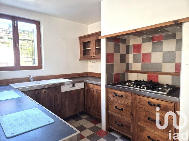 Maison - 178 m² - 8 pièces