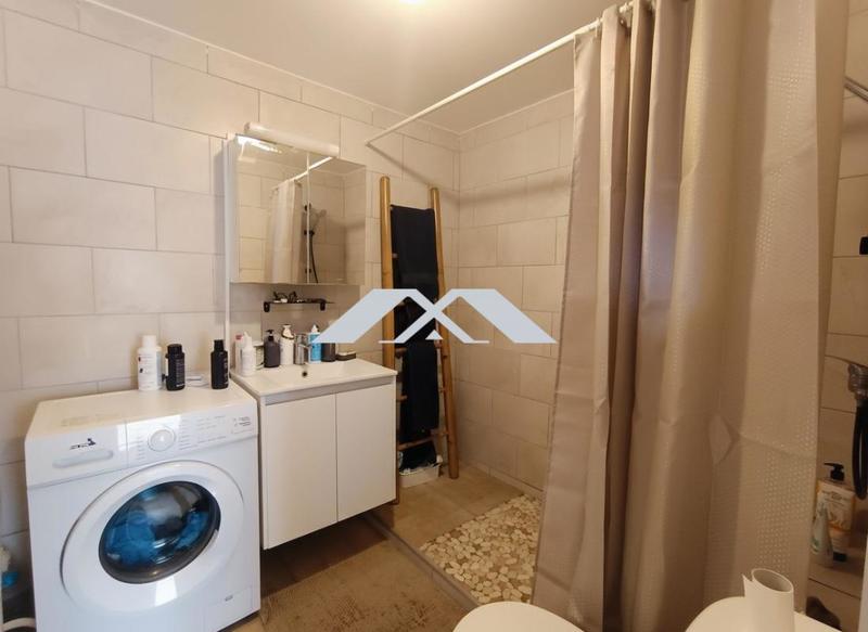 Villa - 286 m² - 9 pièces