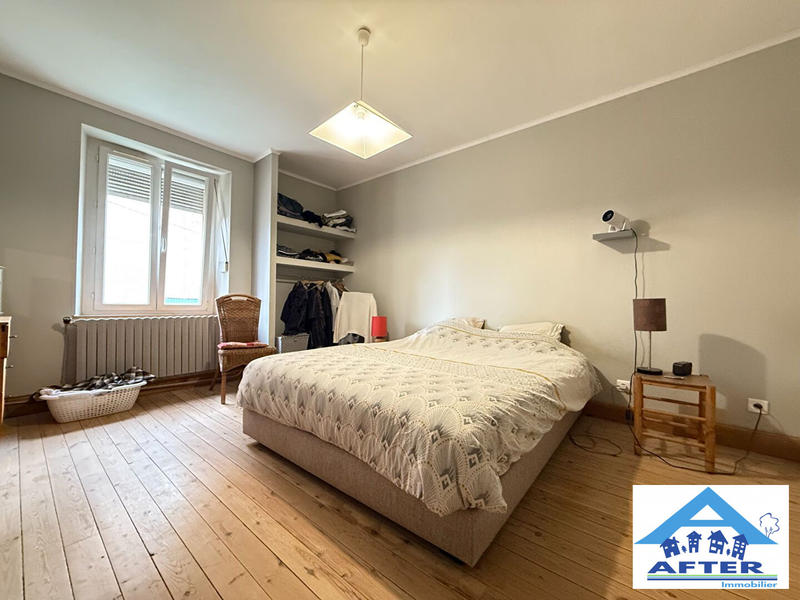 Maison - 217 m² - 7 pièces