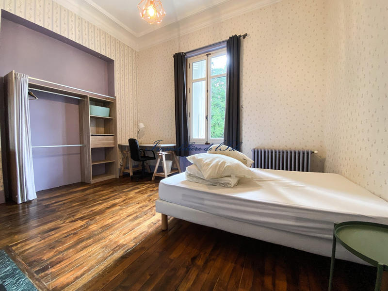 Maison - 440 m² - 14 pièces