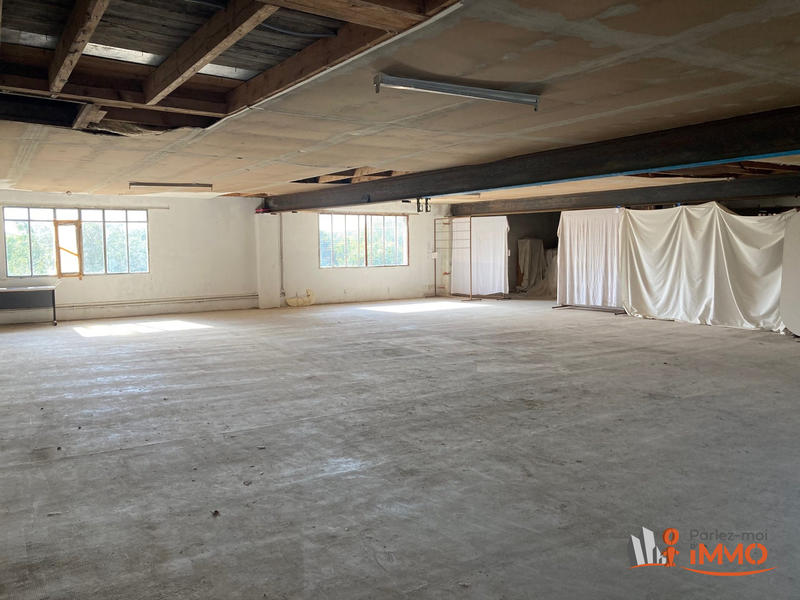 Immeuble - 3 600 m²