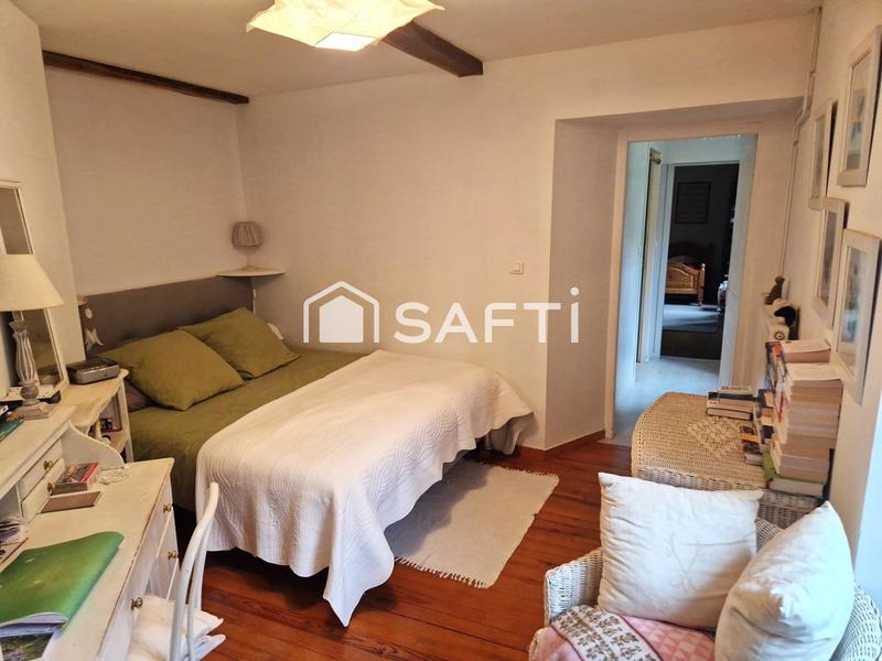 Maison - 300 m² - 9 pièces