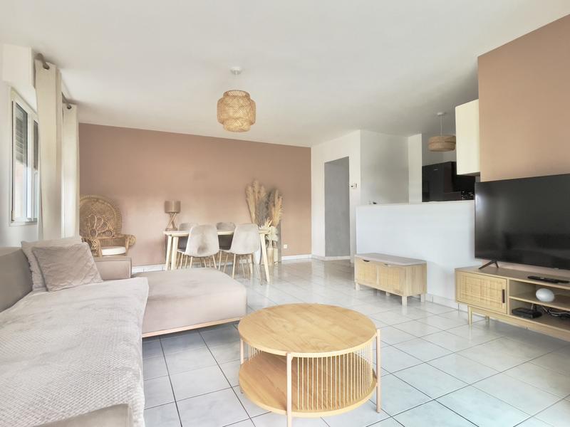 Appartement - 64 m² - 3 pièces