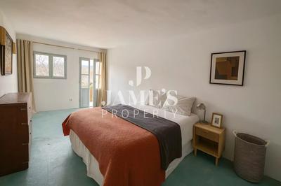 Maison - 220 m² - 3 pièces