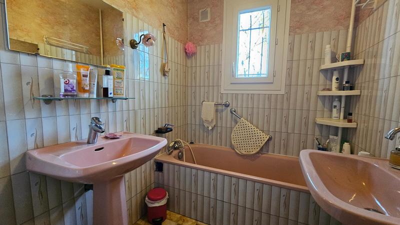 Maison - 136 m² - 5 pièces