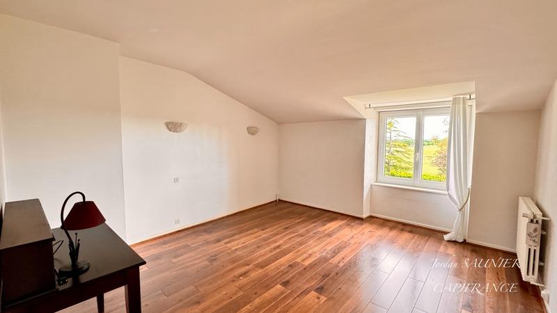 Maison de campagne - 320 m² - 7 pièces