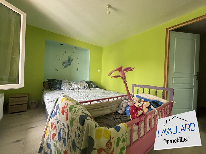 Maison - 233 m² - 7 pièces