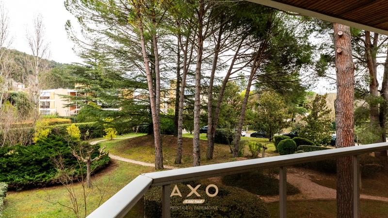 Appartement - 103 m² - 4 pièces