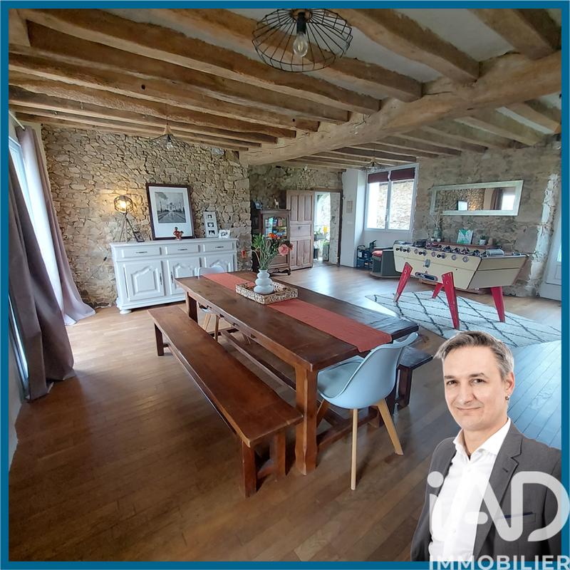 Maison - 236 m² - 10 pièces