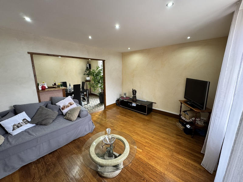 Maison - 224 m² - 10 pièces