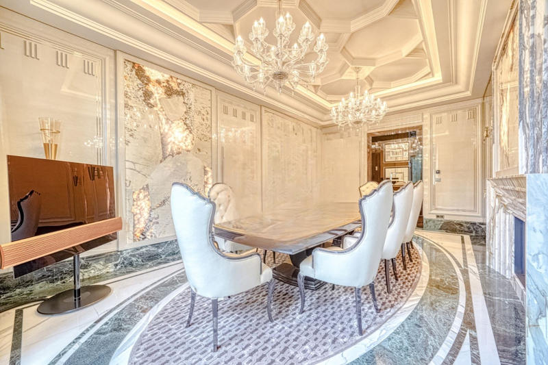 Appartement - 572 m² - 8 pièces