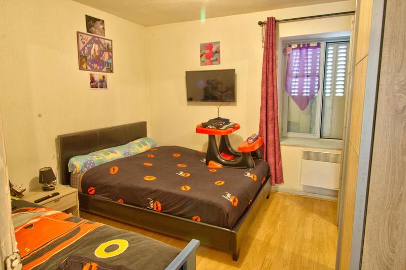 Maison - 179 m² - 9 pièces