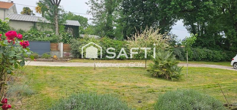 Maison - 180 m² - 7 pièces