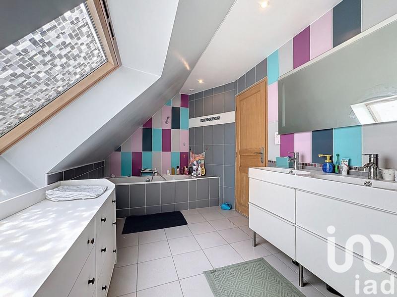 Maison - 110 m² - 6 pièces