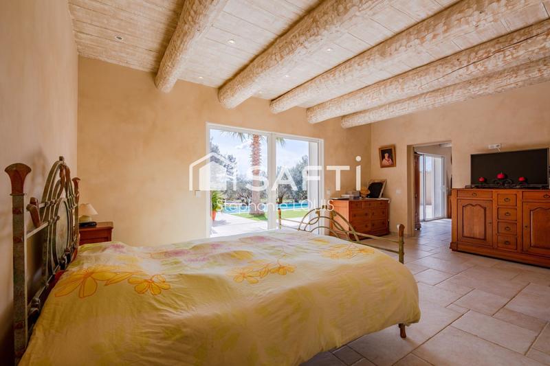 Maison - 200 m² - 4 pièces