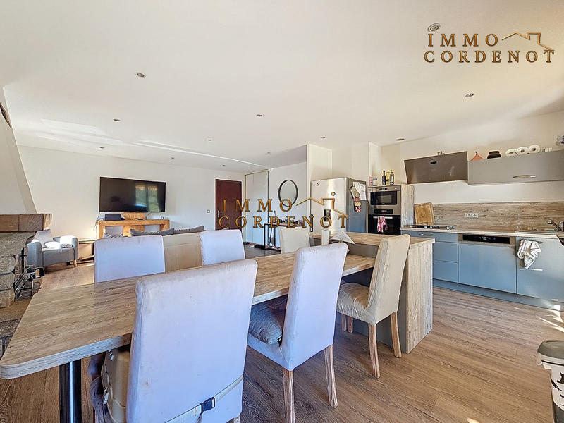 Maison - 100 m² - 4 pièces