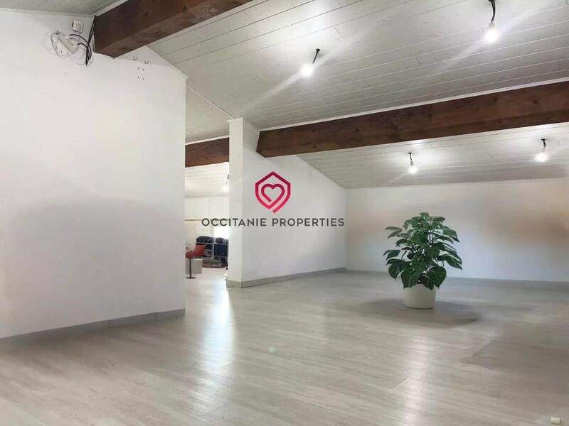 Maison - 243 m² - 6 pièces