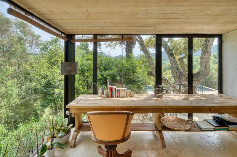 Maison de domaine équestre - 524 m² - 9 pièces