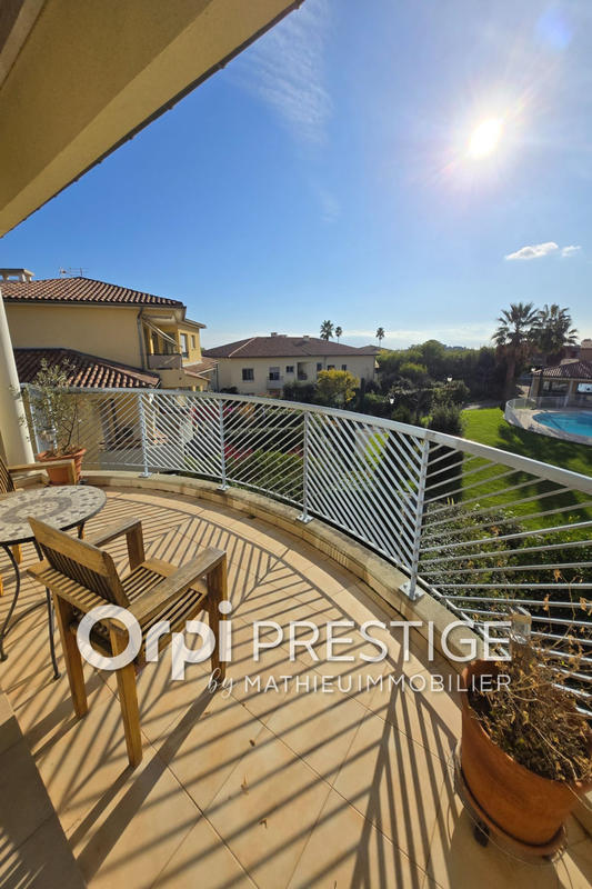 Appartement - 88 m² - 3 pièces