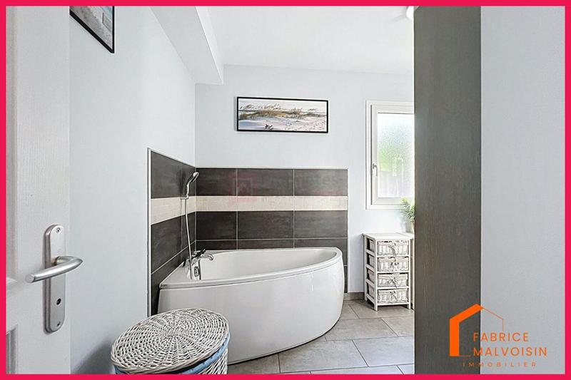 Maison - 123 m² - 4 pièces