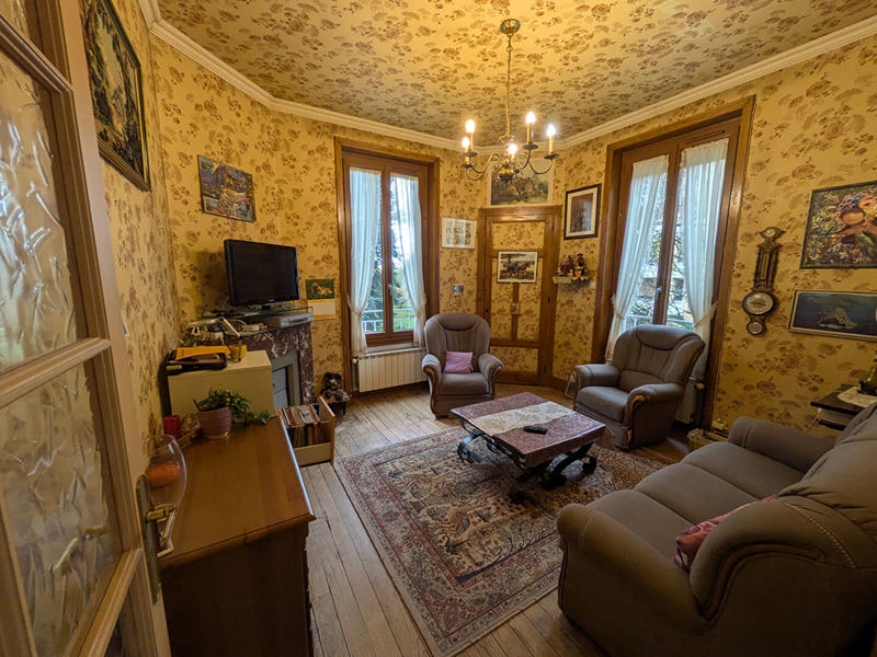 Maison - 159 m² - 7 pièces