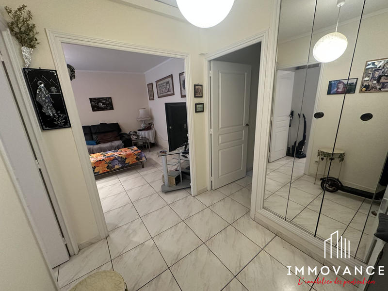 Appartement - 81 m² - 3 pièces