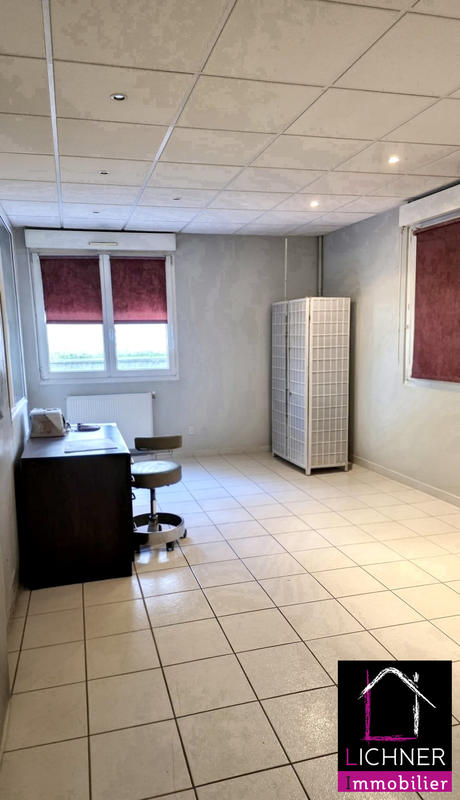 Local commercial - 73 m² - 3 pièces