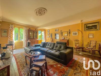 Maison - 260 m² - 10 pièces