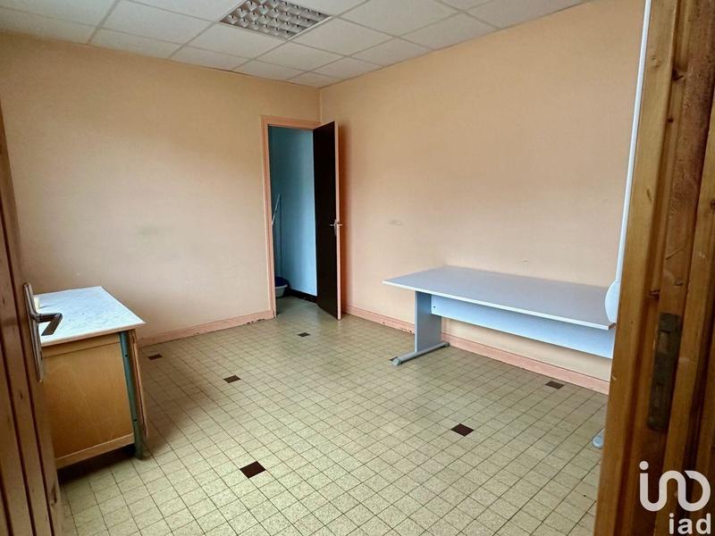 Local commercial - 1 083 m²