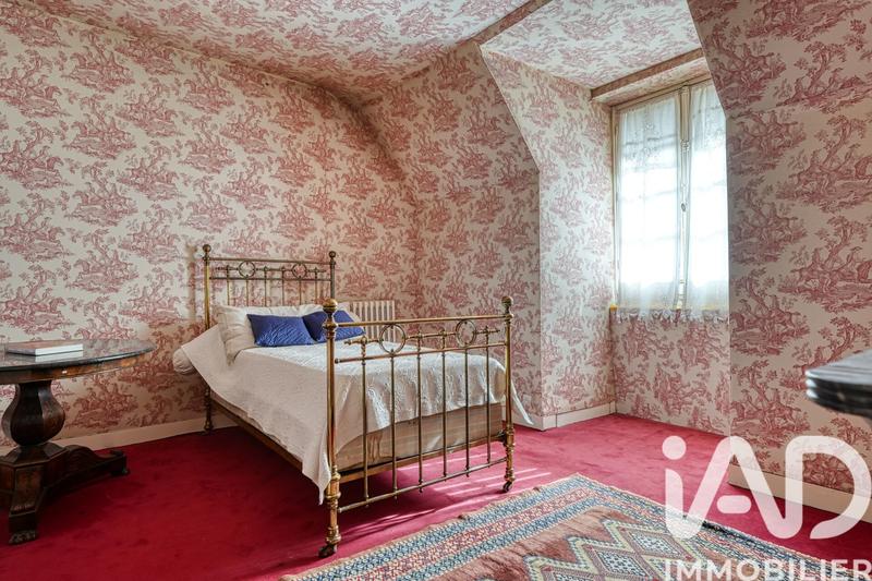 Maison - 289 m² - 10 pièces