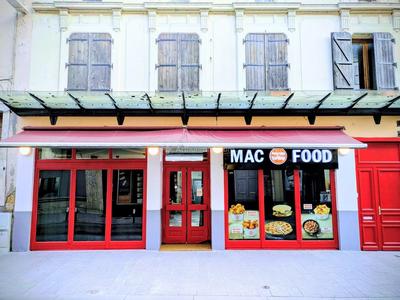 Immeuble - 237 m² - 5 pièces