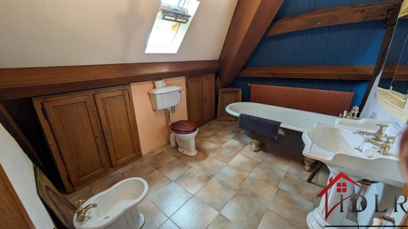 Maison - 200 m² - 7 pièces