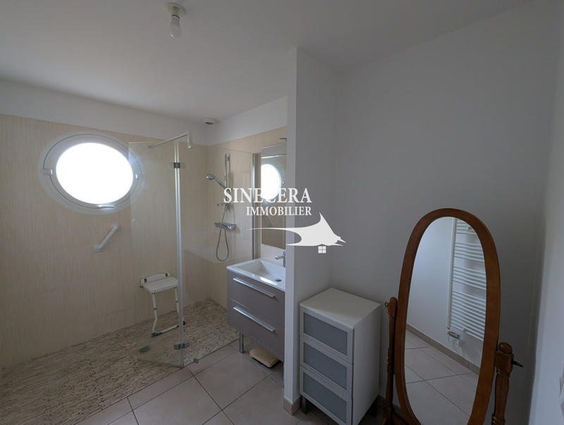 Local commercial - 88 m² - 3 pièces