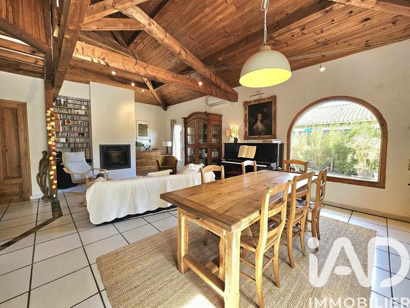 Maison - 156 m² - 8 pièces