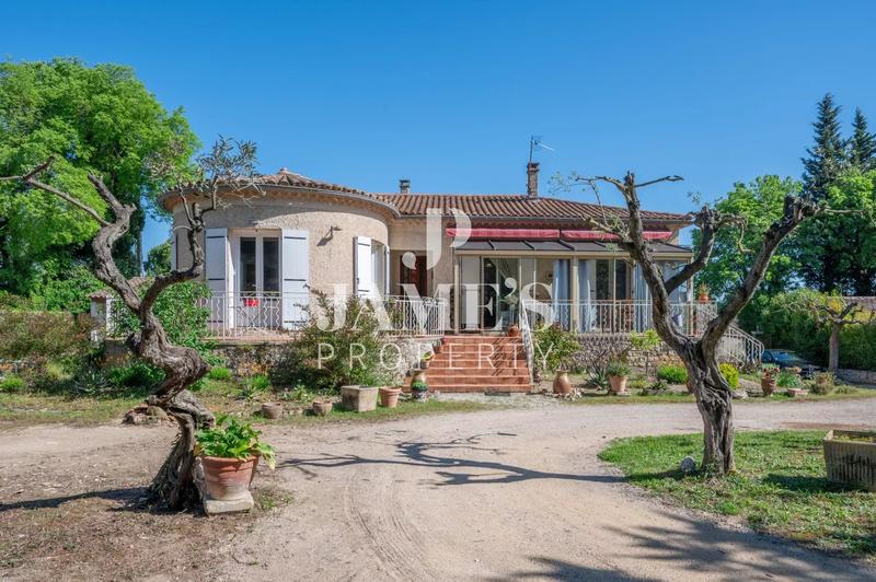 Maison - 130 m² - 4 pièces