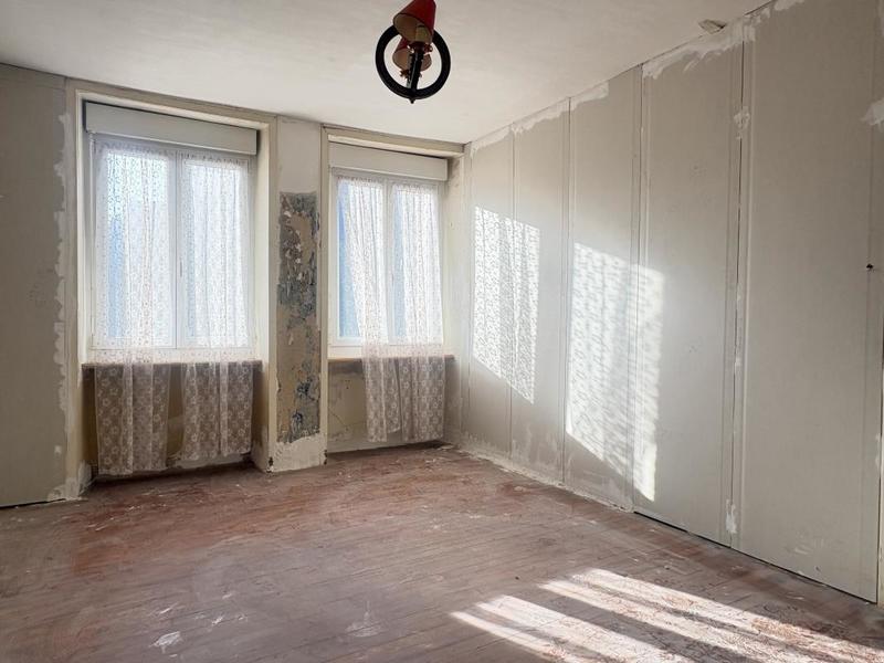 Maison - 80 m² - 5 pièces