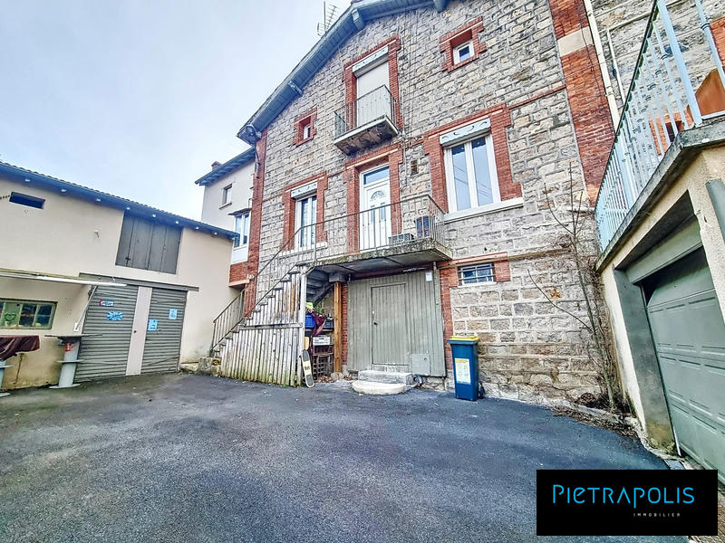 Maison - 493 m² - 10 pièces