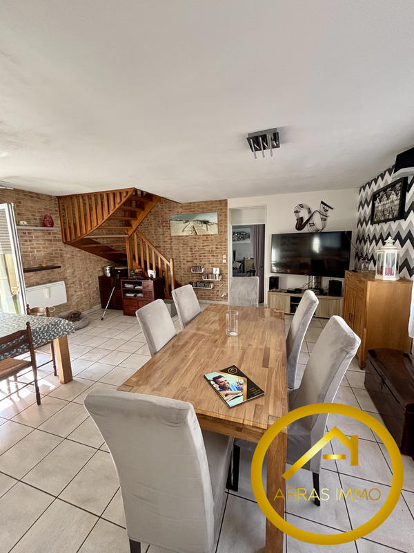 Maison - 140 m² - 6 pièces