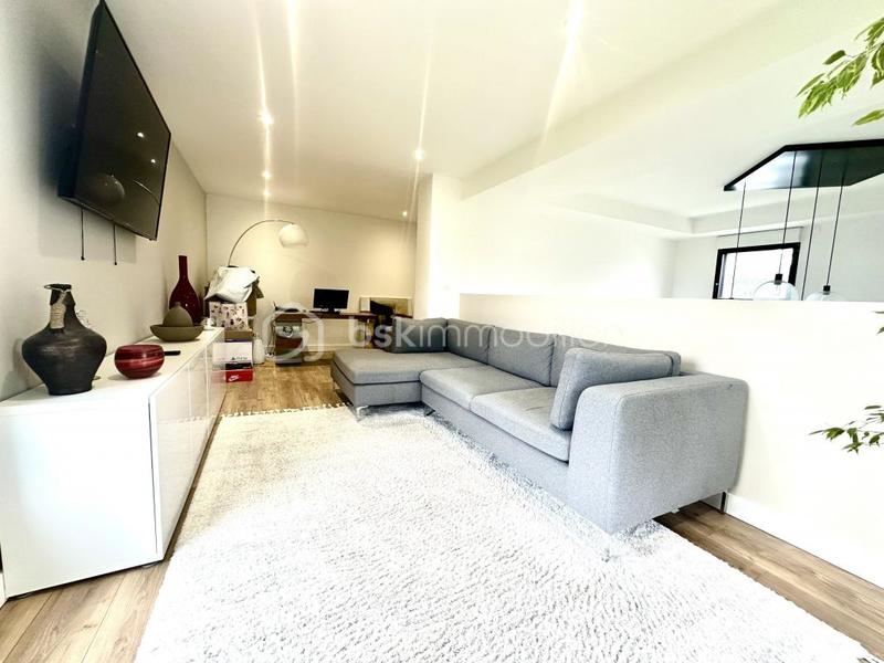 Maison d'architecte - 220 m² - 9 pièces