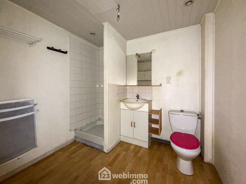 Maison - 202 m² - 7 pièces