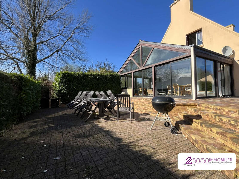 Maison - 164 m² - 8 pièces