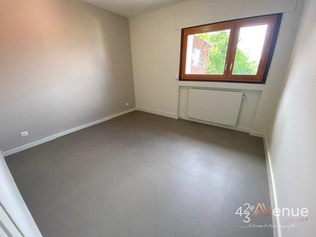 Maison - 199 m² - 7 pièces